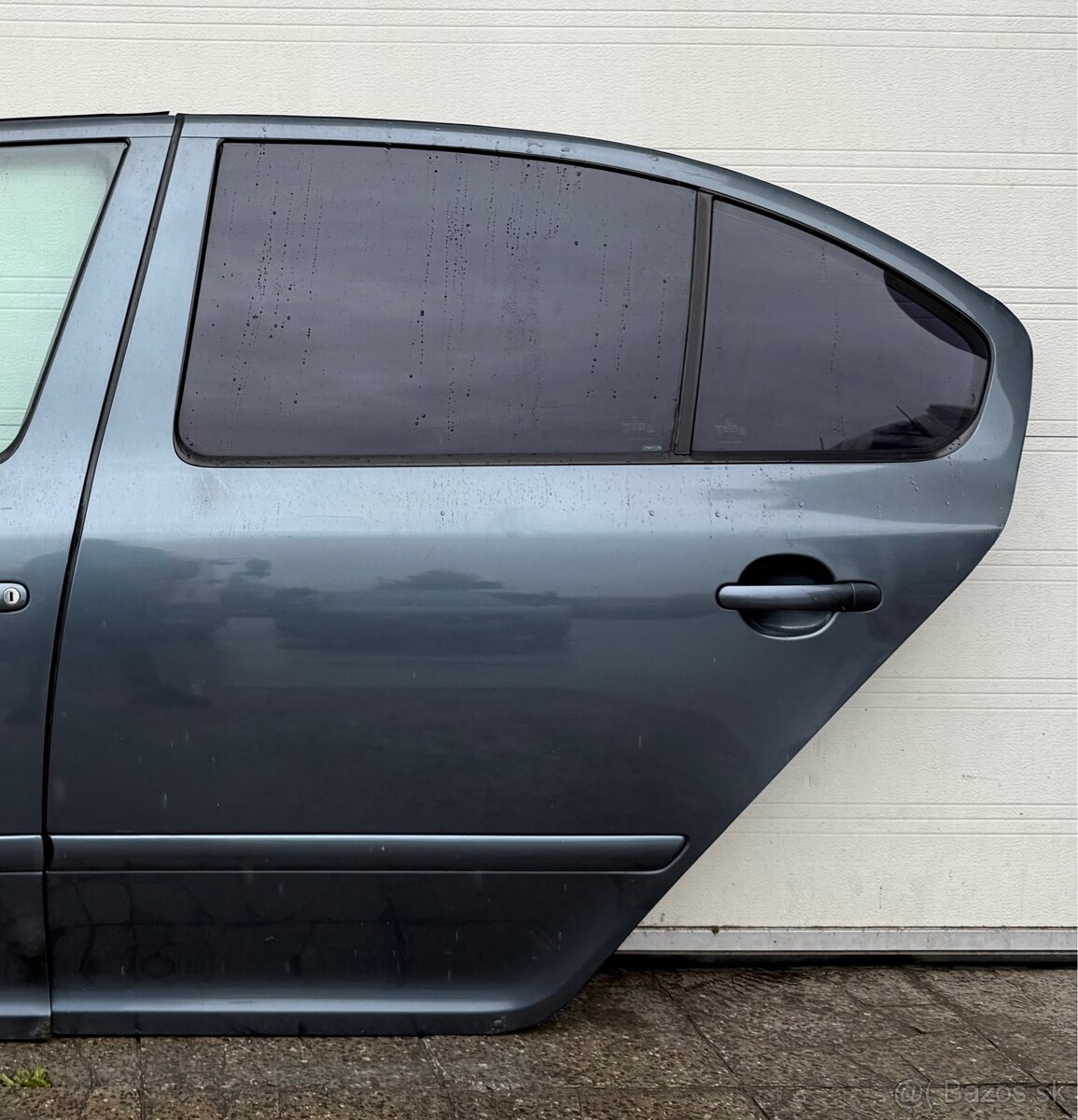 Skoda Octavia 2, ľavé zadne dvere KOMPLETNE