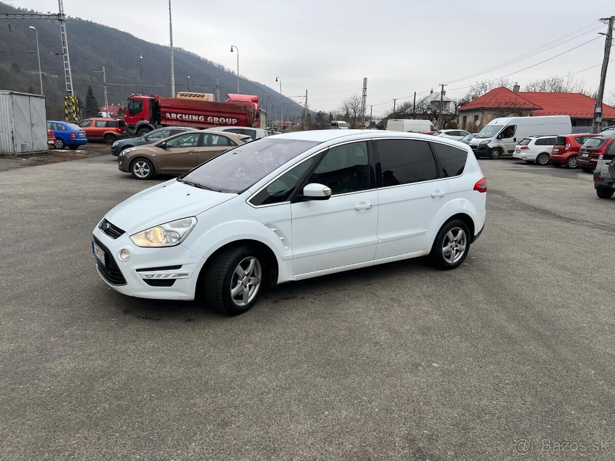Ford s - max