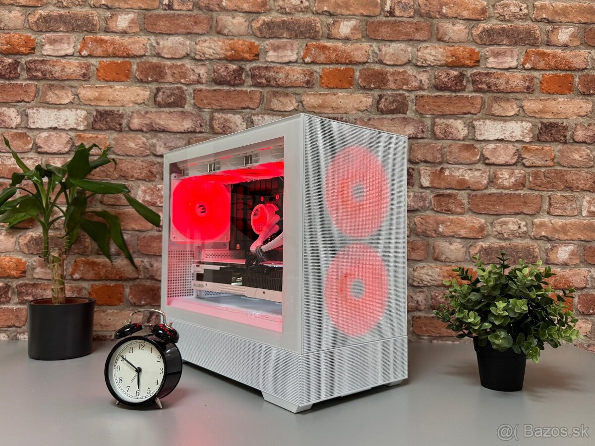 Ryzen 7 9700X\32GB\RX 7900XTX\SSD\1000W Zdroj