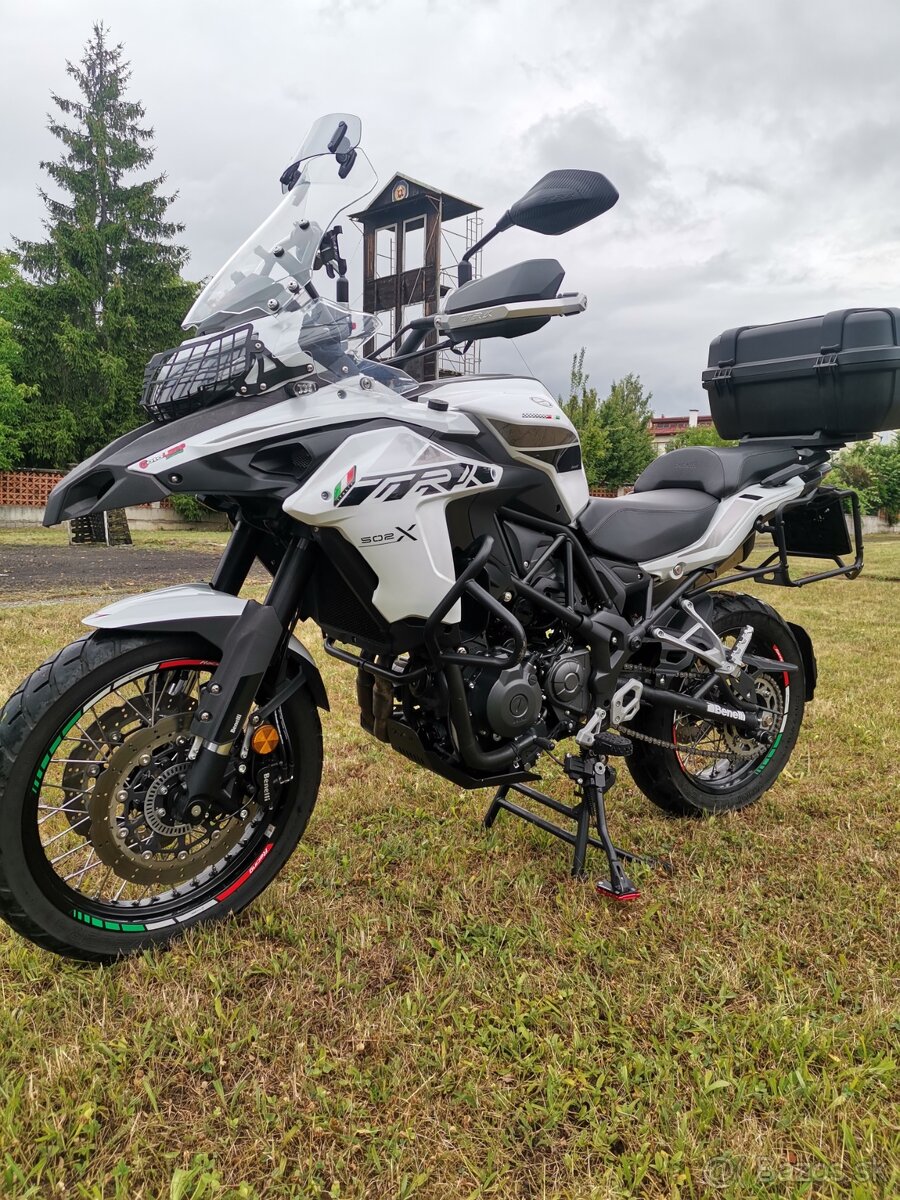 Benelli trk 502x