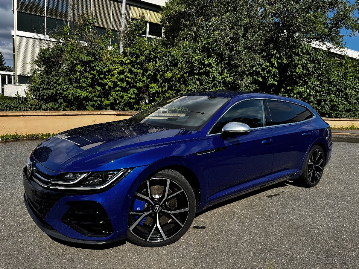 Volkswagen Arteon R Shooting Brake DPH ČR HK HUD