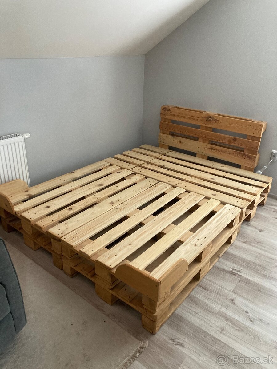 Paletova postel 160x200