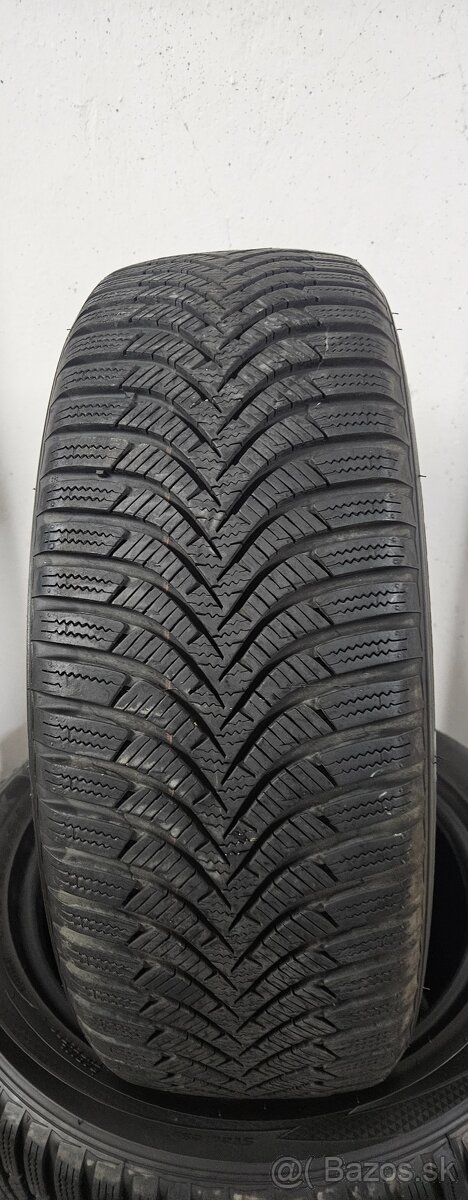 Predám zimné pneu Hankook 195/55 R16