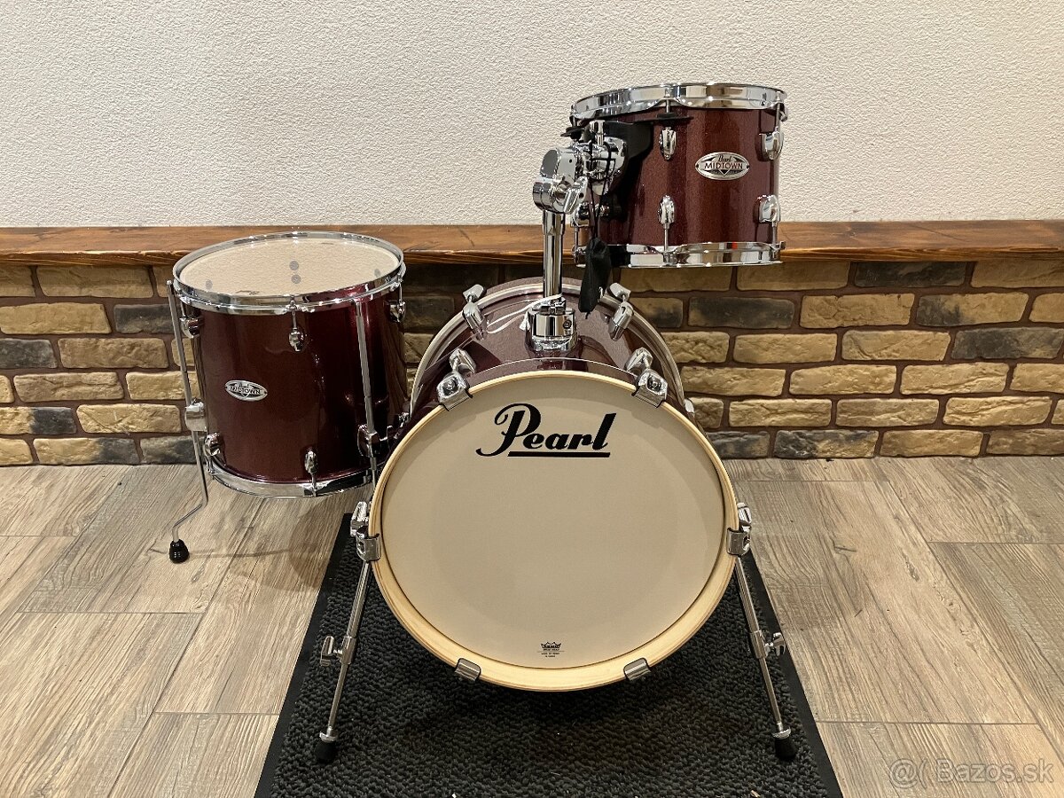 PEARL MIDTOWN 16,10,13,13 NOVE