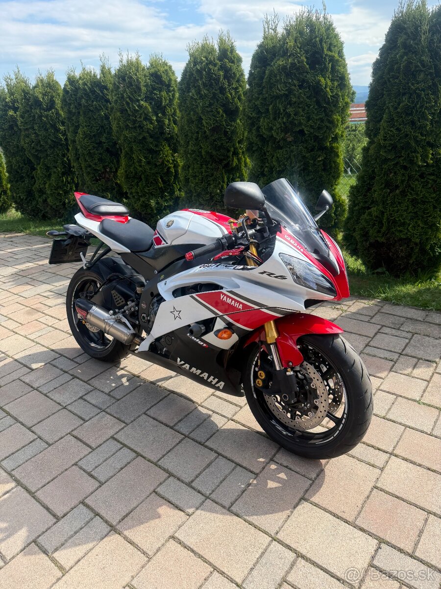 Yamaha R6