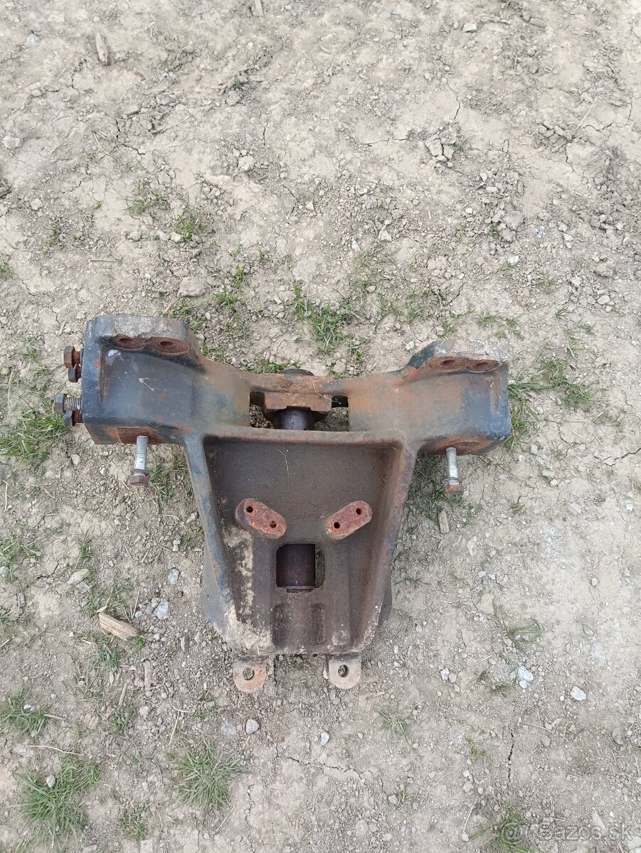 Konzola na Zetor