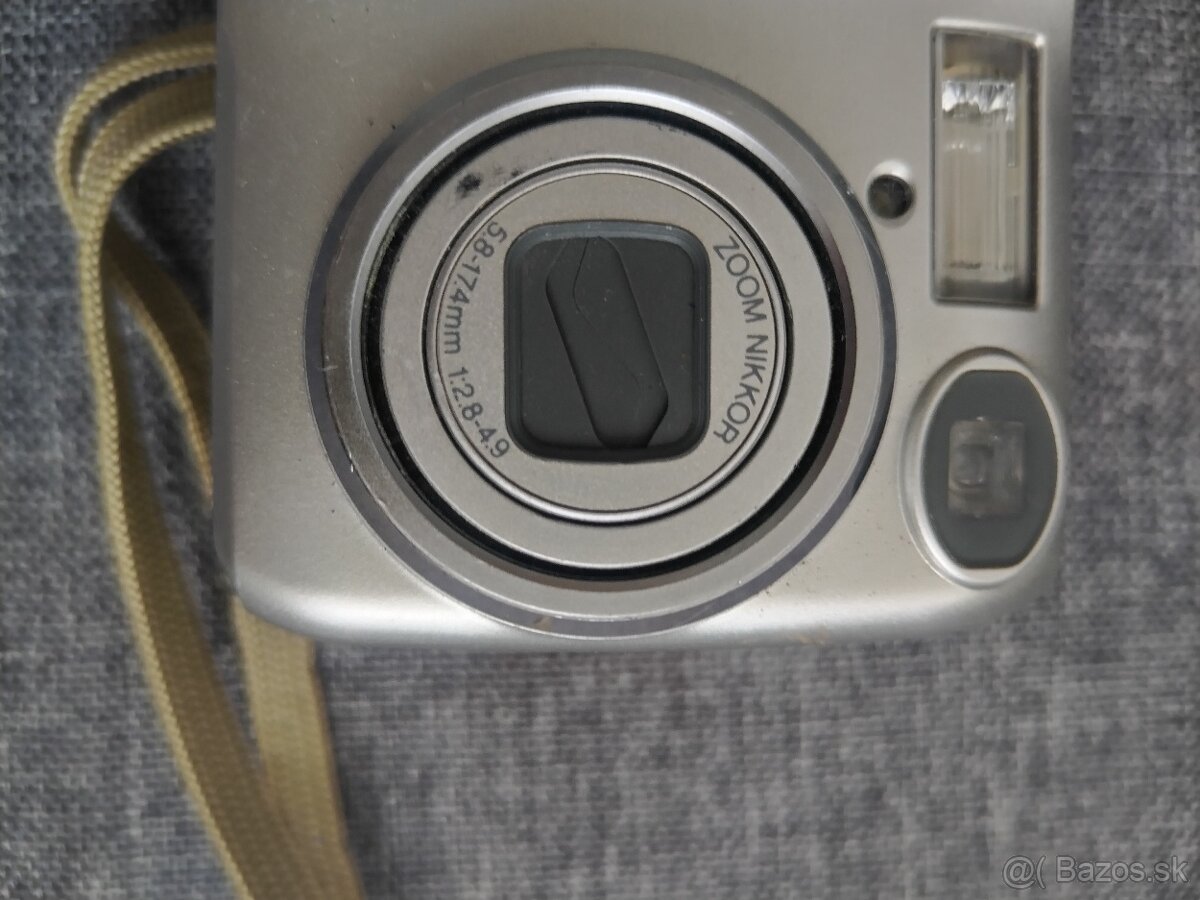 Nikon CoolPix 4100