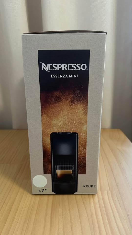 NESPRESSO Essenza Mini