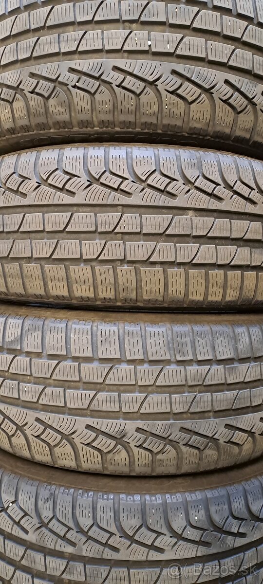 Predám 4ks jazdené zimné 235/45r18-98V Pirelli