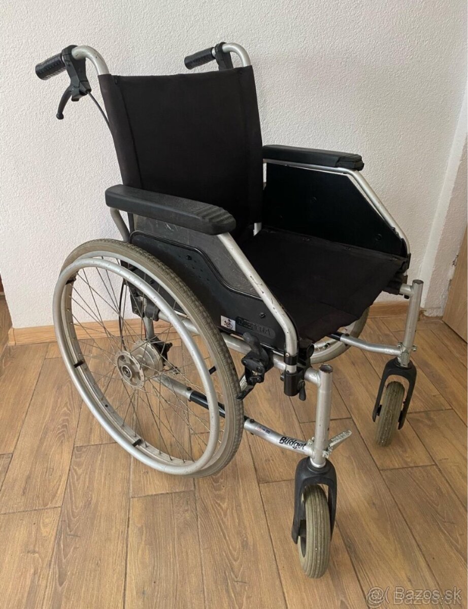 Invalidný vozík