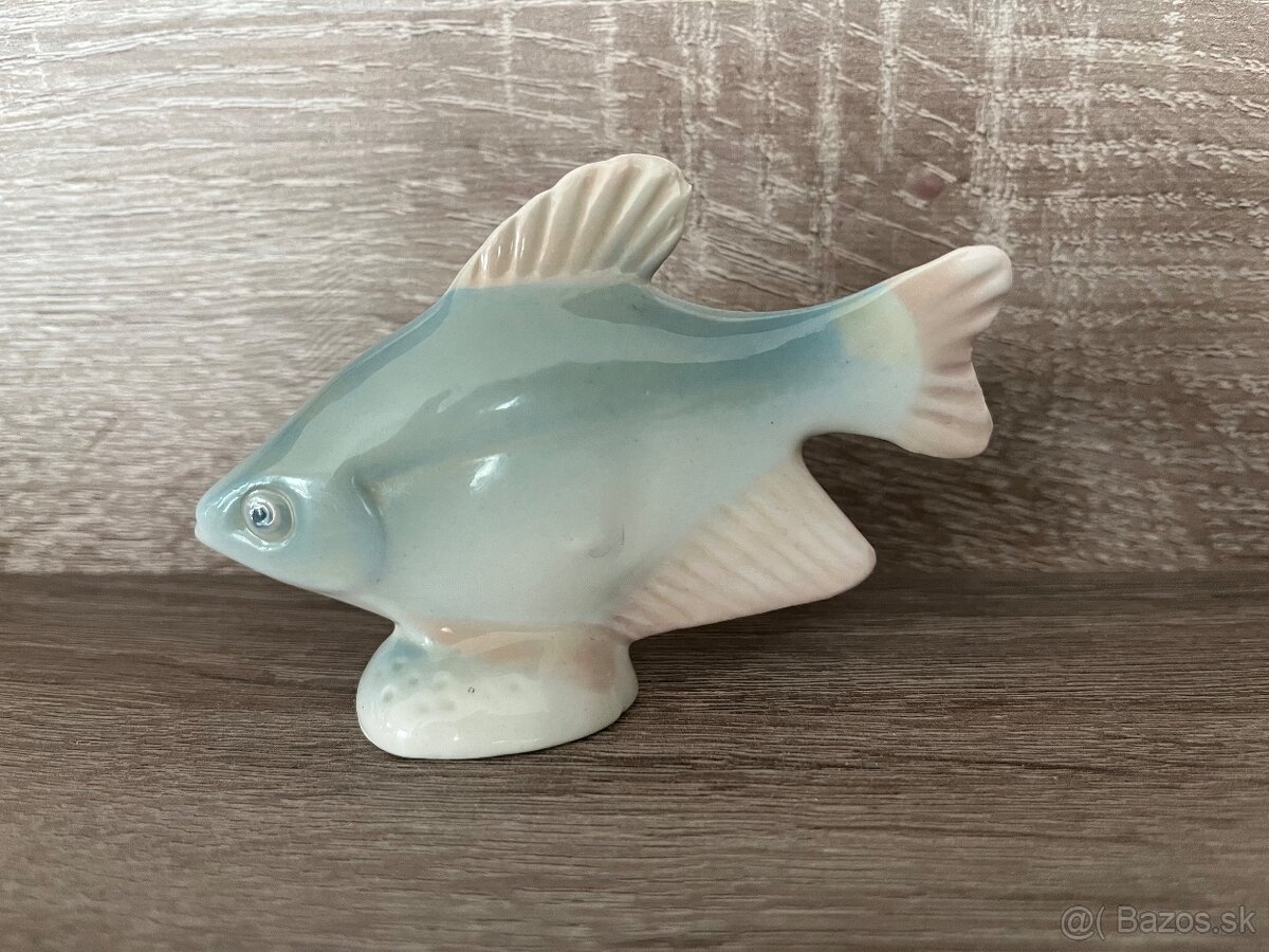 Porcelánová soška ryba Royal Dux