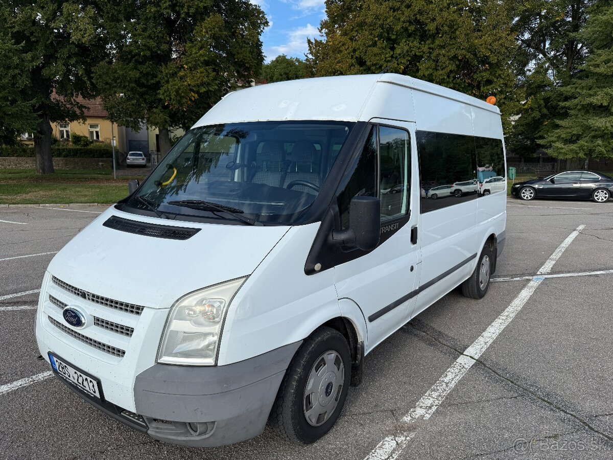 Ford Transit 2.2 TDCi 92Kw Bus - DELŠÍ VERZE