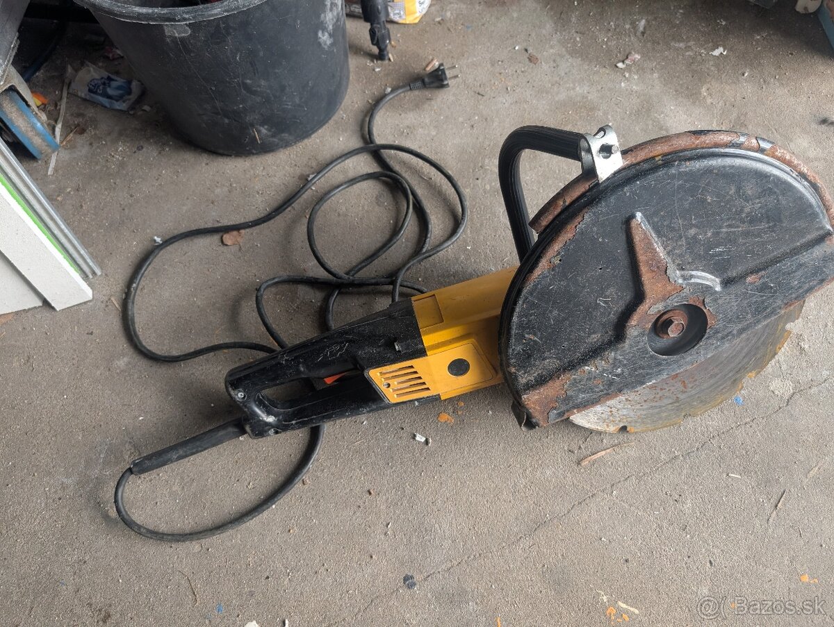 Elektrická píla /veľa Flexa 300mm kotuce