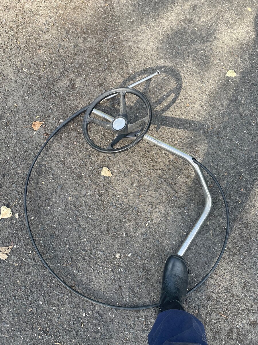 Predam riadenie a teleflex na lodný motor