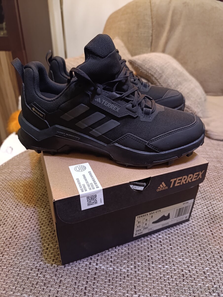 Predám botasky Adidas terrex