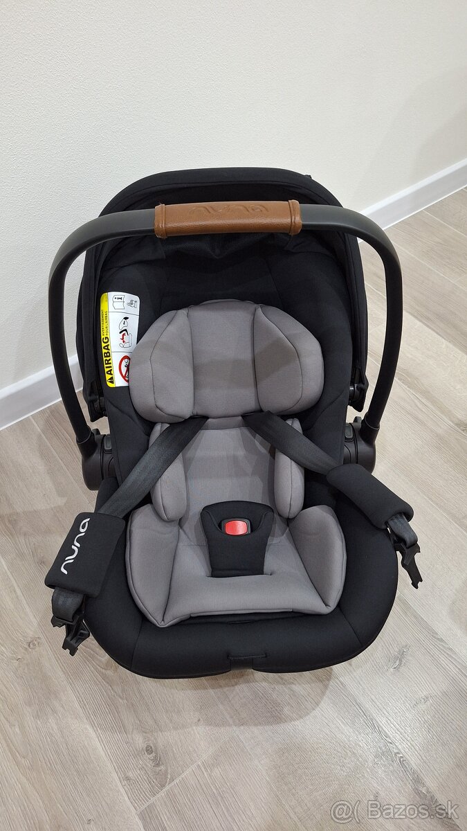 Autosedacka nuna arra black