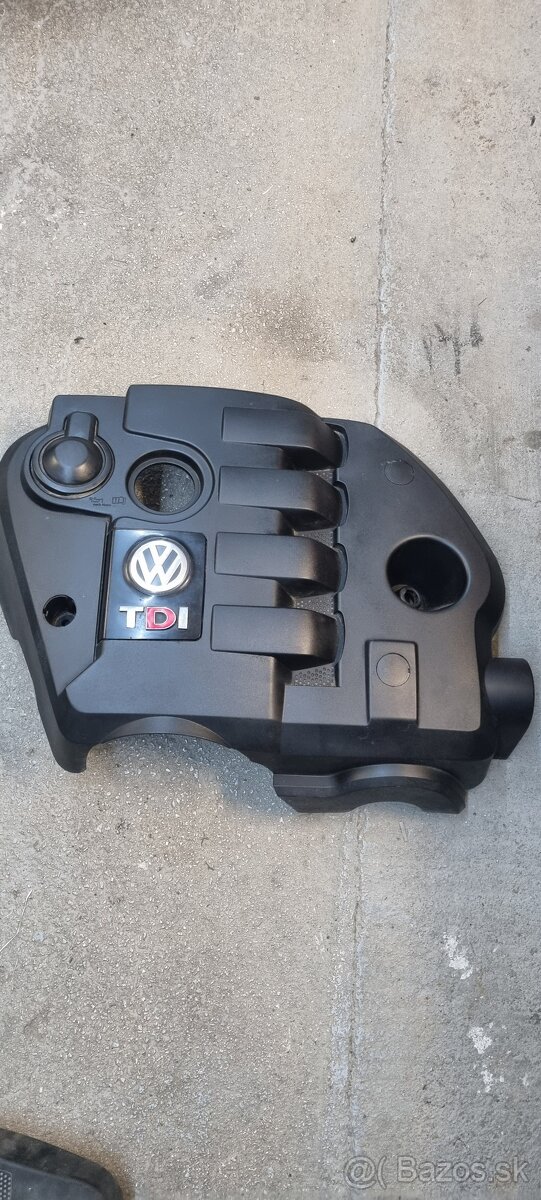 Kryt motora passat b5,5