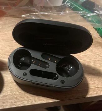 Puzdro JBL QUANTUM AIR TWS