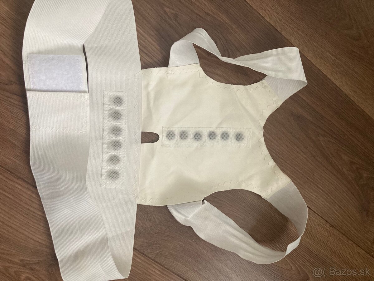 Magneticky korektor na chrbticu