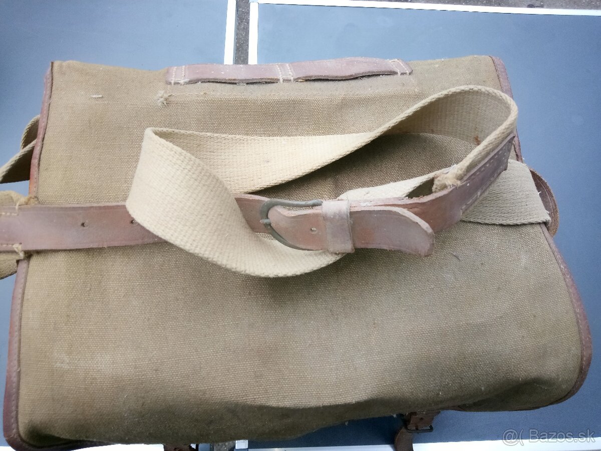 Retro vojensky obedar