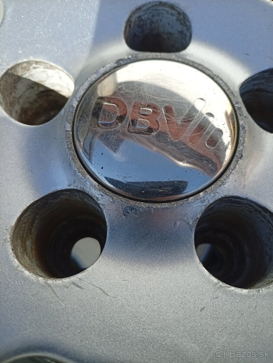 Elektróny 5x100 s letnými pneumatikami