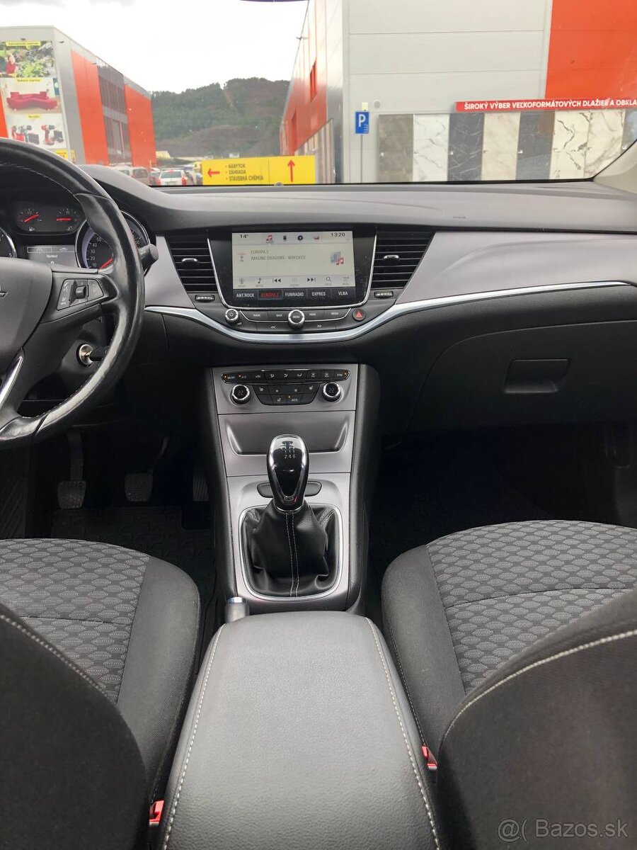 Prenájom Opel Astra 1.6 CDTI