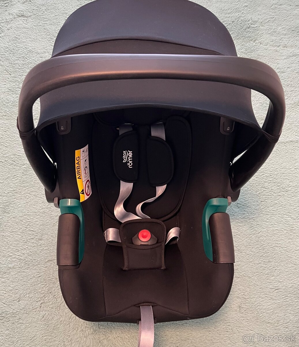 Autosedačka - Britax Römer Baby-Safe iSense