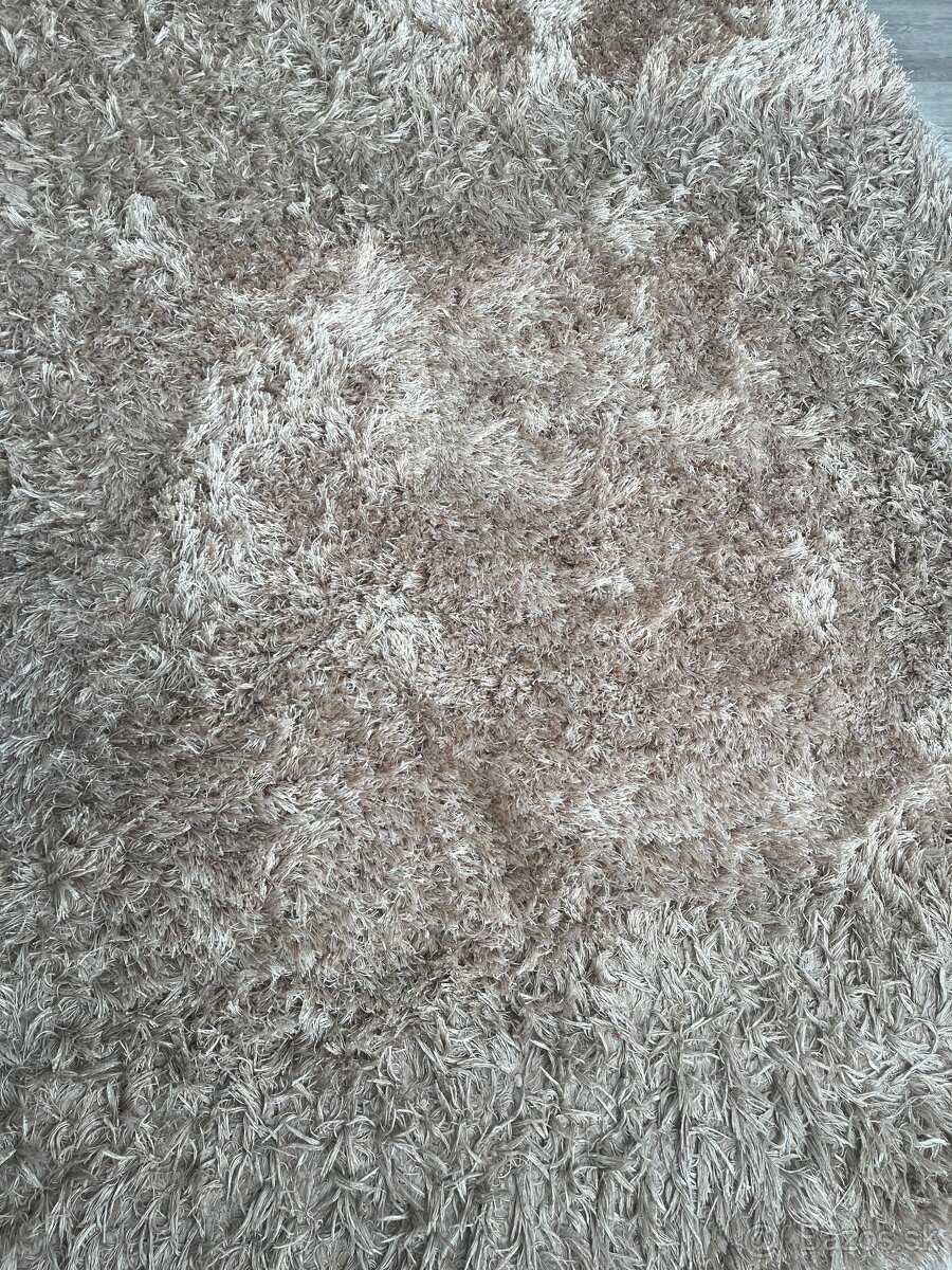Koberec, 230cm x 160cm