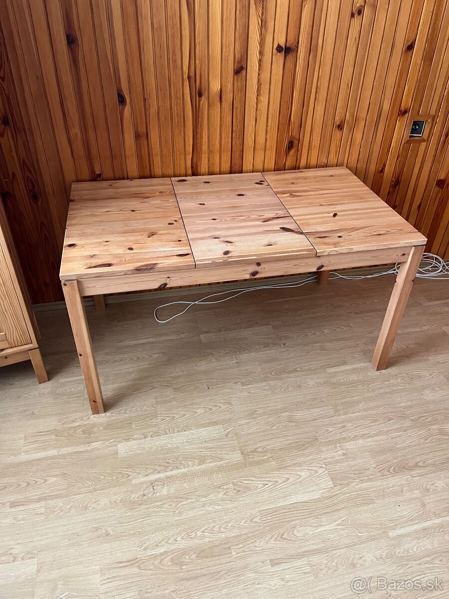 Ikea drevo stôl