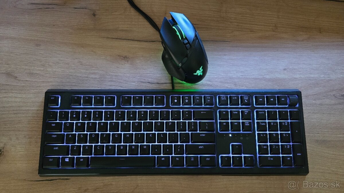 Myš Razer Basilisk Ultimate a klávesnica Razer Ornata V2
