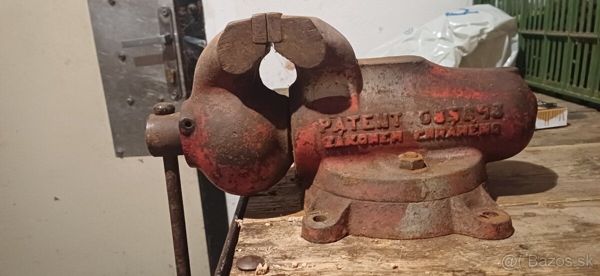 Zverak  York Patent G85893 Zákonem Chráného