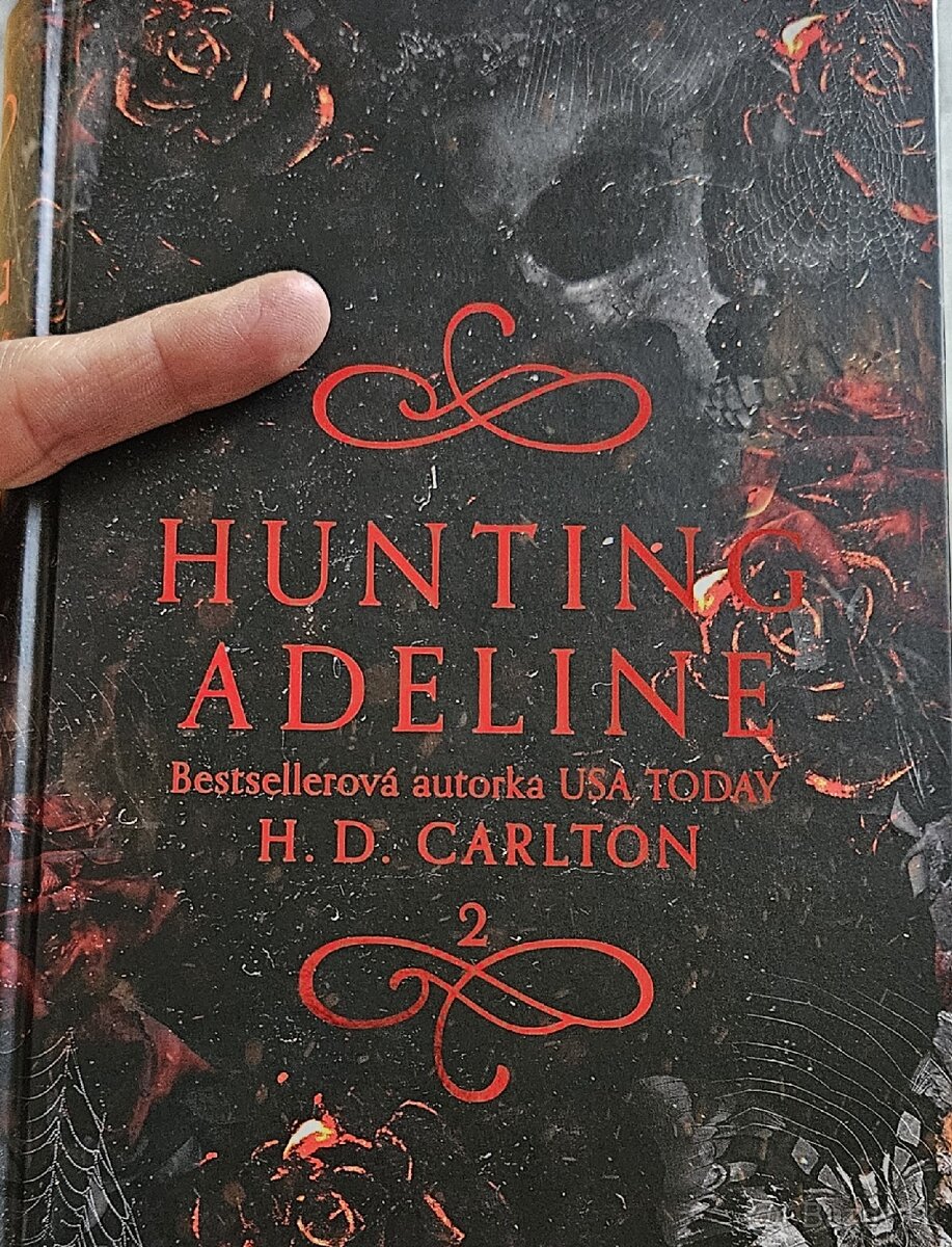 Rezervovana, Kniha "Hunting Adeline"
