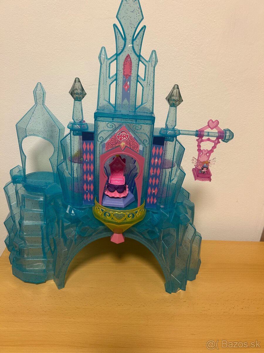 Ľadový zámok svietiaci My little pony
