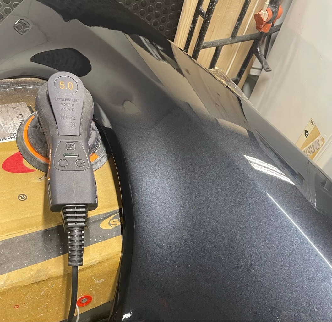 Nová Bezuhlíková excentrická brúska unášač 150mm / kmit 5mm