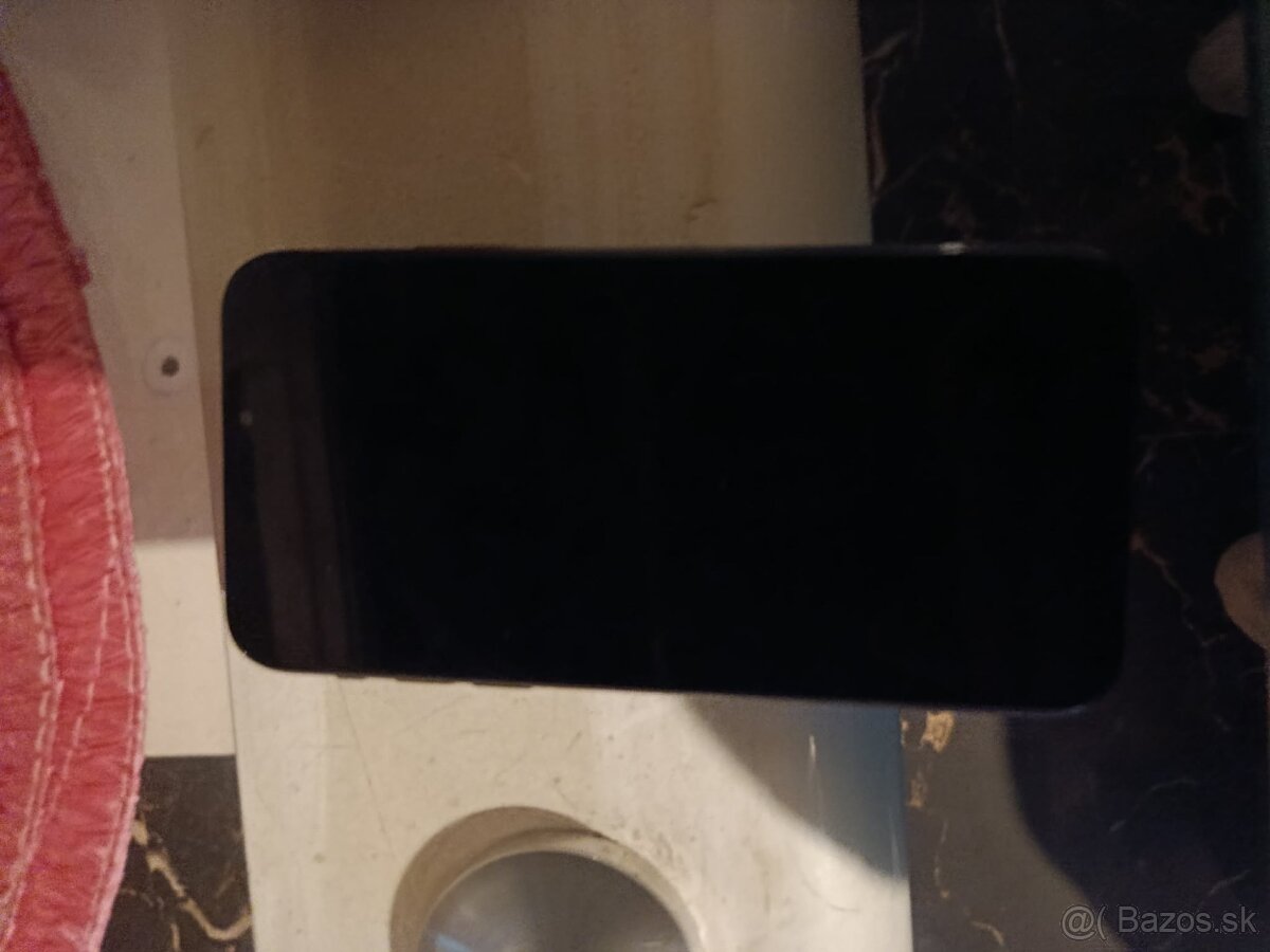 Predám Apple iPhone xs