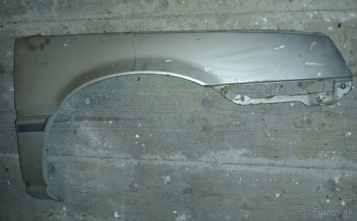 Mitsubishi Lancer 1984-88 - pravý blatník