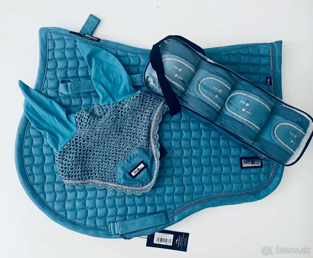 Modrý set s kamienkami