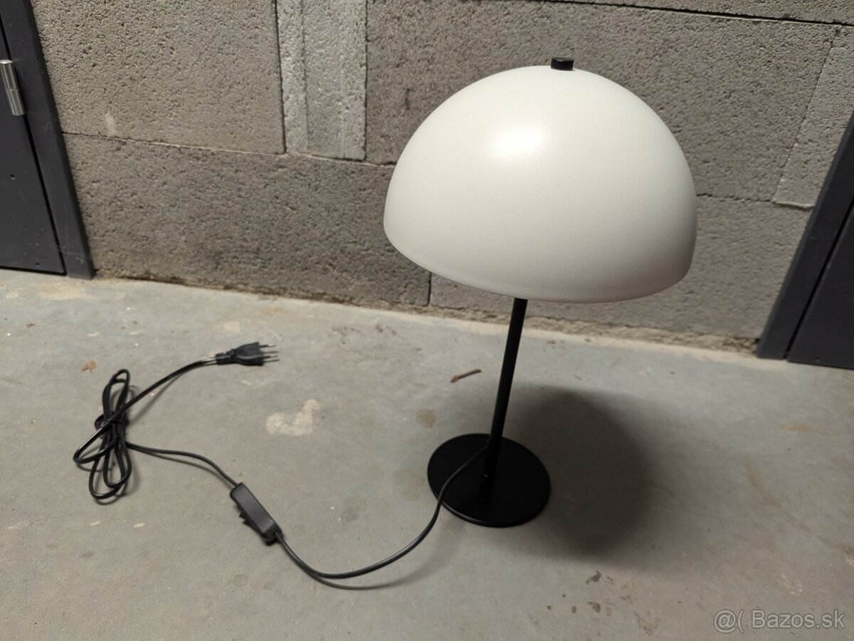 Dizajnová stolná lampa