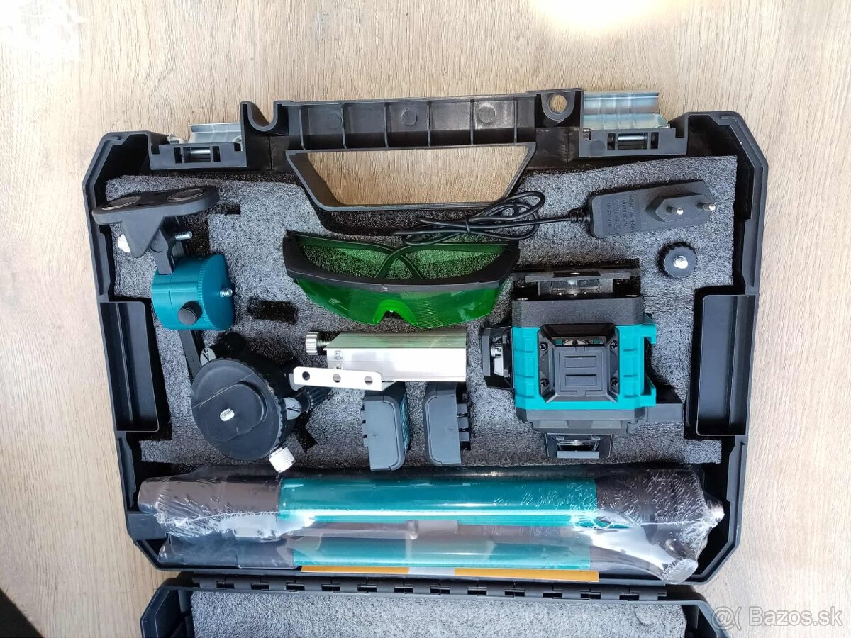 križovy laser