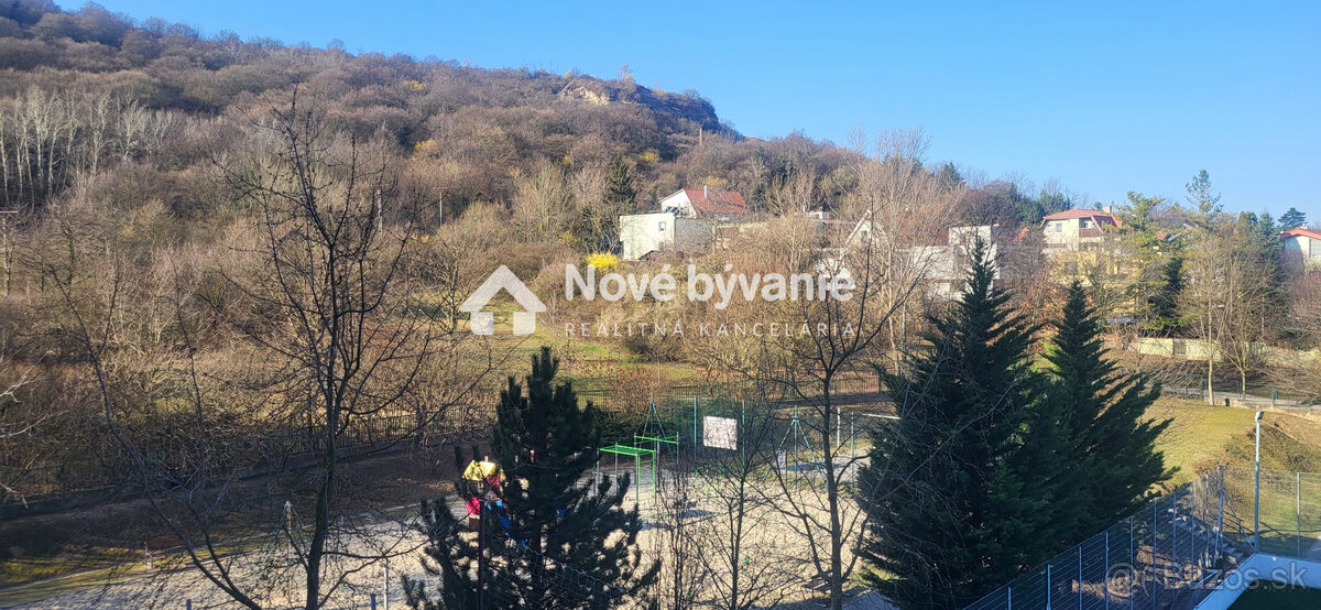 slnečný byt s úžasným výhľadom