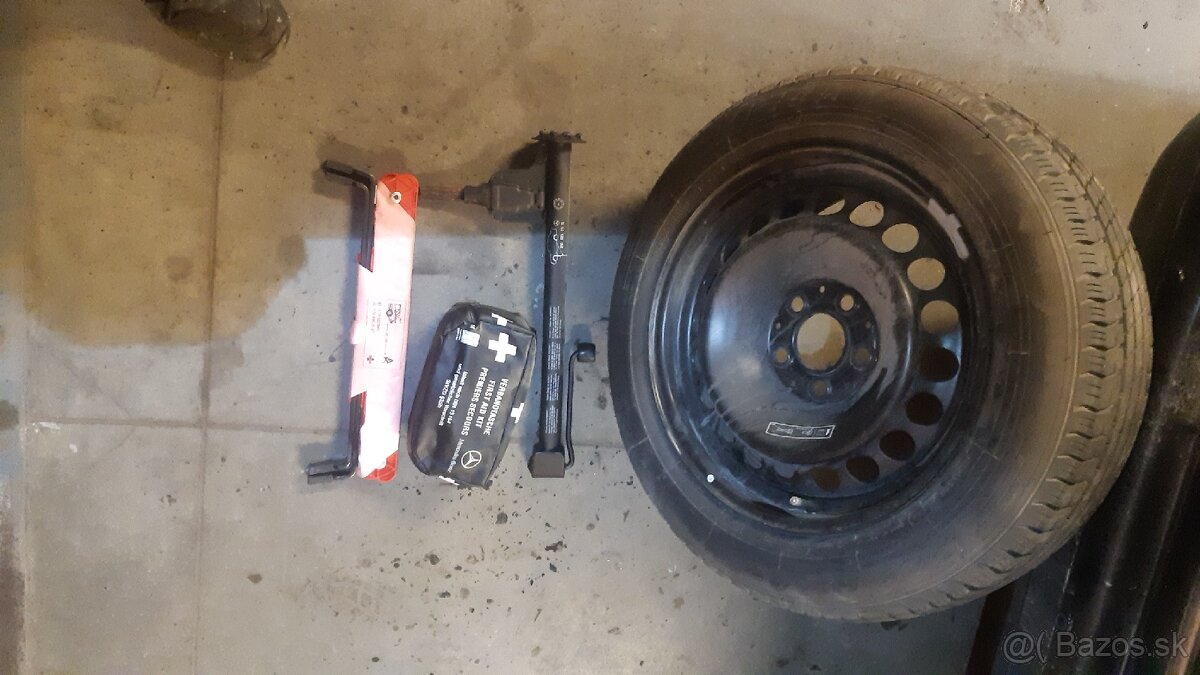 Rezerva zdvihák trojuholnik w210 s210 mercedes