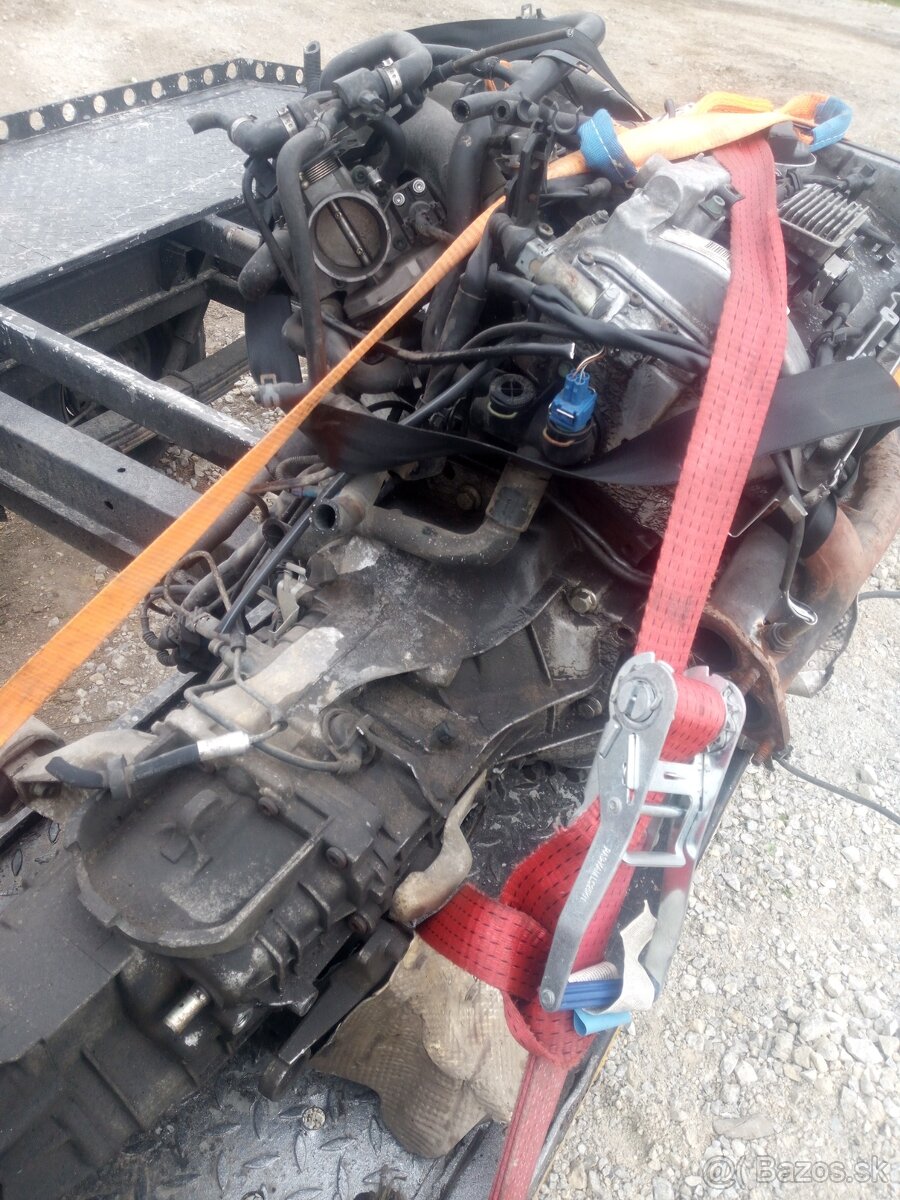 Motor +prevodovka 1.8 benzín ADR