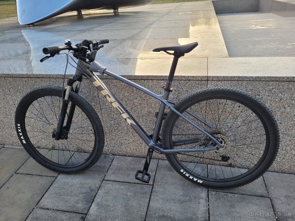 TREK Marlin 7, vel. M/L