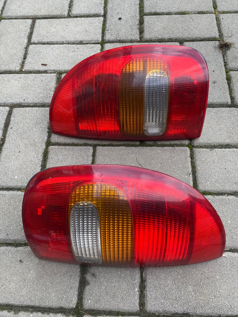 Zadné svetla na Opel Corsa