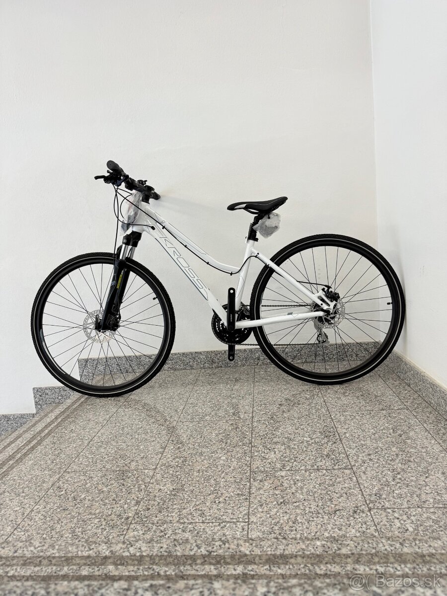 KROSS EVADO 4.0 D, 28“, veľ.  M, bicykel krosový dámsky, WHI