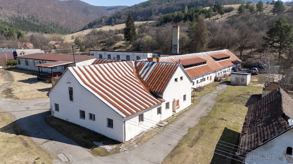 NA PREDAJ – Priemyselná hala v uzavretom areáli