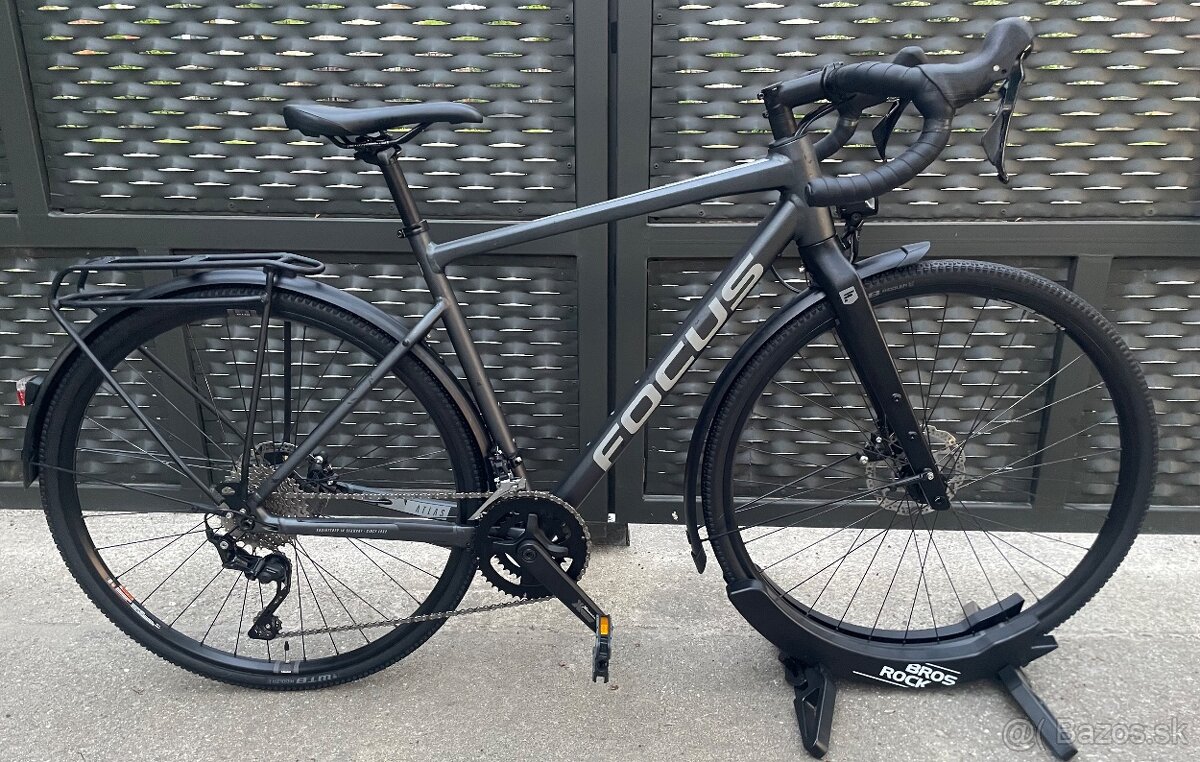 Gravel bicykel