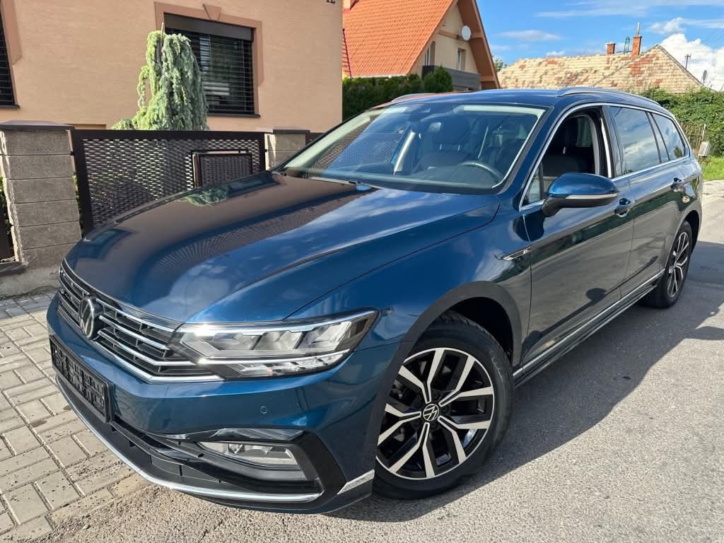 Passat Variant (Combi) B8 2,0 TDI R-line 110kW Lift Top stav