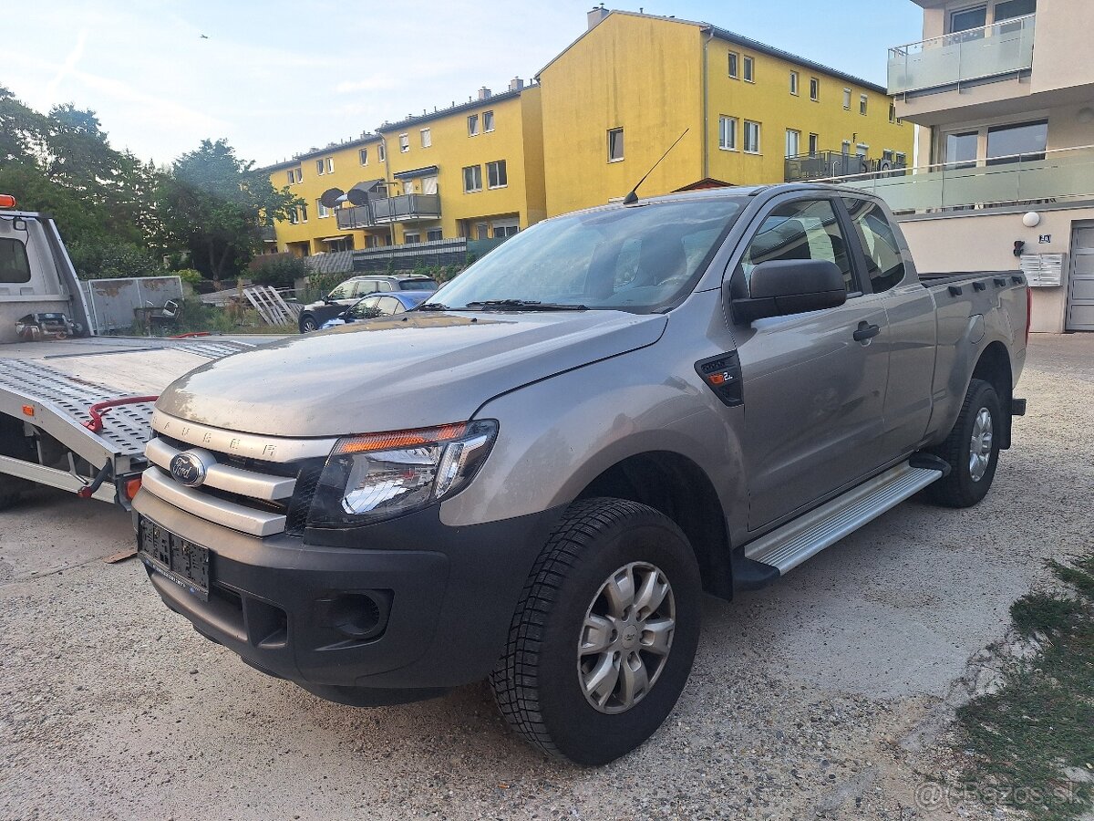 FORD RANGER DIESEL 4X4 ŤAŽNÉ KLÍMA ROK 2014 MANUÁL