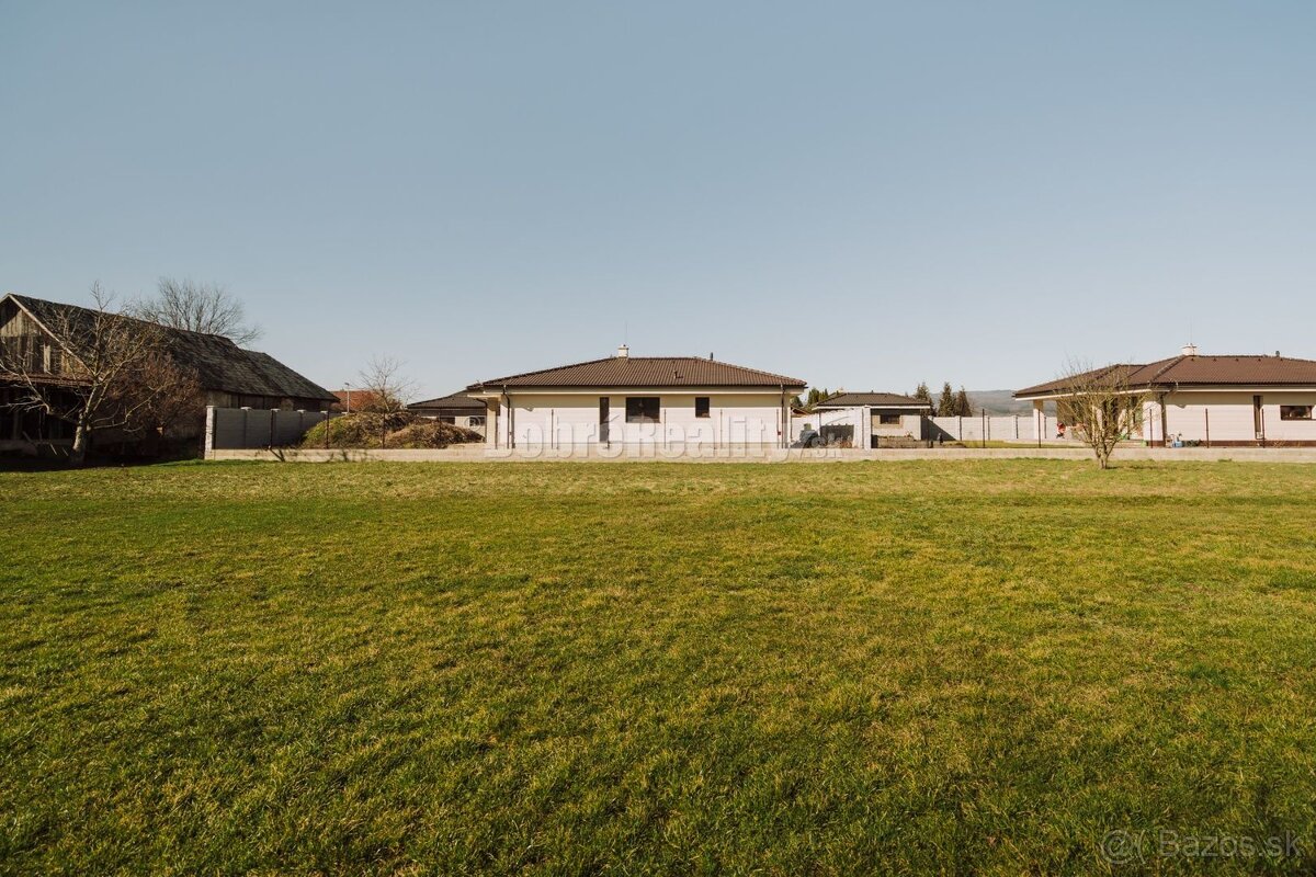 PREDAJ: Pozemok pre rodinný dom, 765 m2, Veľká Lúka, okres Z